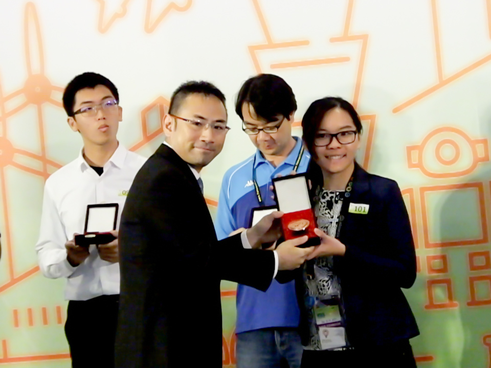 Singapore team awarded 2 Gold 1 Silver and 2 Bronze medals at the Taipei International Invention Show & Technomart 2017