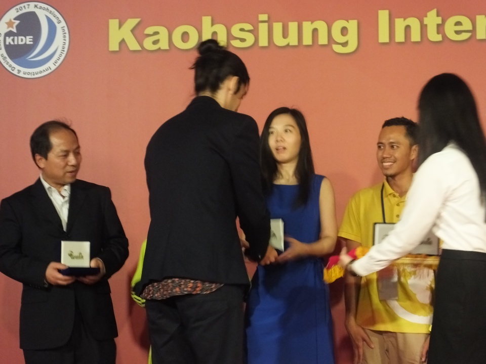 Singapore innovators took home 11 awards at 2017 Kaohsiung International Invention and Design EXPO (KIDE)
